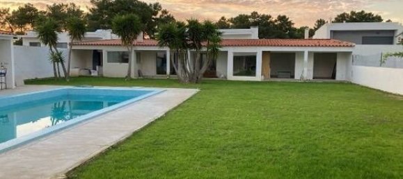 5 bedrooms Villa in Almada, Portugal No. 71558 13