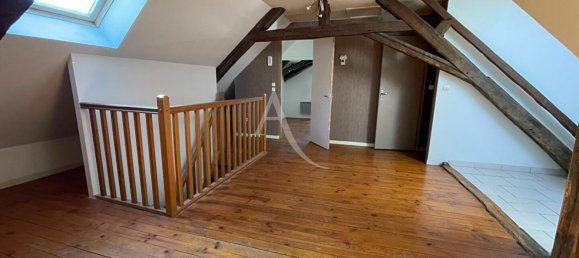 Bâtiment à Veuzain-sur-Loire, France 170m² No. 82455 3