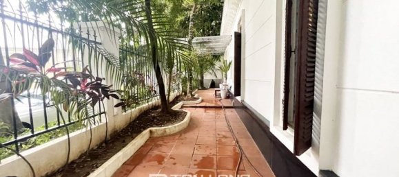 Дом с 5 спальнями в Тэйхо, Вьетнам № 579 3