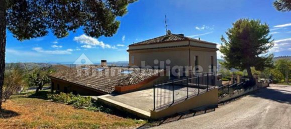 Villa T4 em Atri, Italy N.º 109999 11
