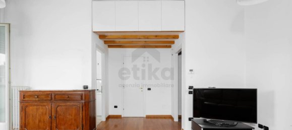 2 bedrooms Penthouse in Treviso, Italy No. 347204 4