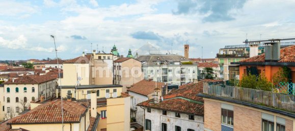 2 bedrooms Penthouse in Treviso, Italy No. 347204 10