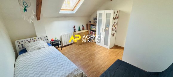 Casa de 3 dormitorios en Bezons, France No. 133357 6