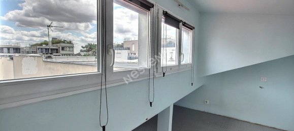 2 bedrooms House in Bagnolet, France No. 298918 7