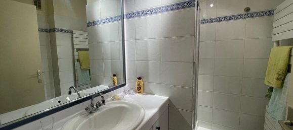 Apartamento de 3 dormitorios en Yvelines, France No. 171549 7