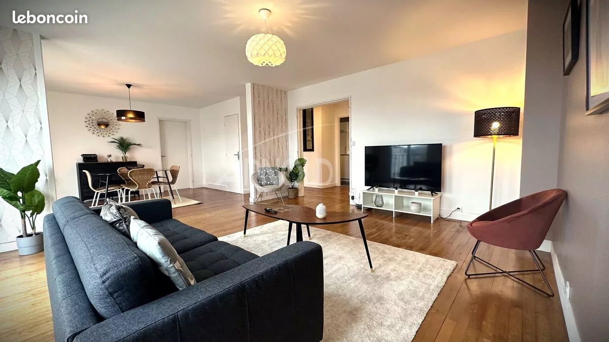 3 bedrooms Apartment in Nantes, France No. 342383