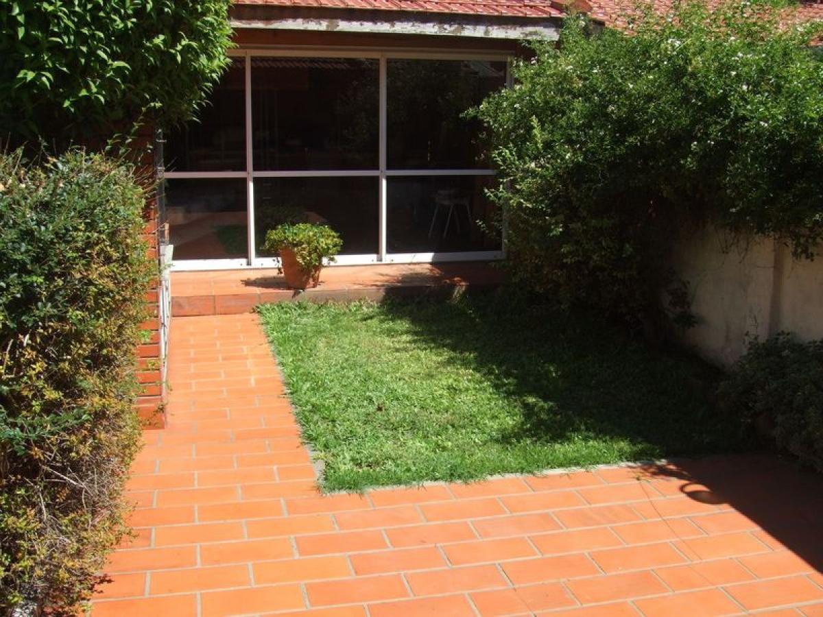 2 bedrooms House in Lomas de Zamora, Argentina No. 57524