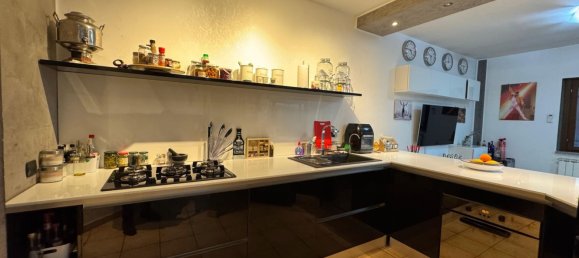 3 rooms Duplex in Albano Laziale, Italy No. 121779 12