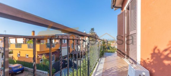 Casa de 4 habitaciónes en Monte Compatri, Italy No. 184125 3