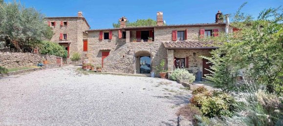 Дом с 12 спальнями в Кортона, Италия № 201 6