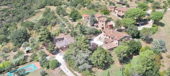 Дом с 12 спальнями в Кортона, Италия № 201 4