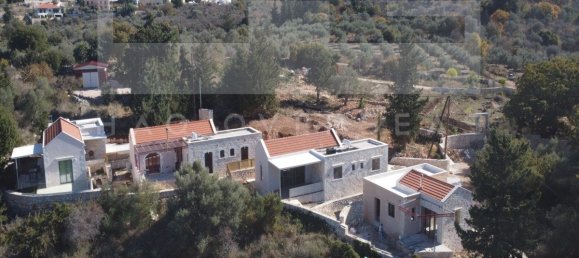 Propiedad comercial de 2 dormitorios en Vamos, Greece No. 8730 6