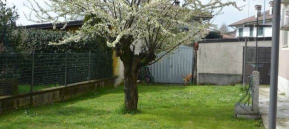 Villa de 6 habitaciónes en Massalengo, Italy No. 4205 3