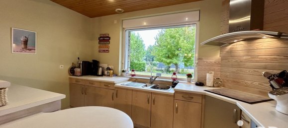 Дом с 6 комнатами в Ланволлон, Франция № 344627 2