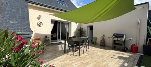 Дом с 6 комнатами в Ланволлон, Франция № 344627 17