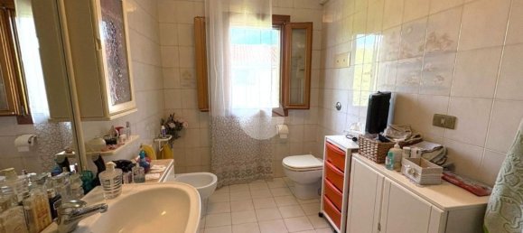 3 Schlafzimmer Wohnung in Santa Maria di Sala, Italy, Nr. 334885 25