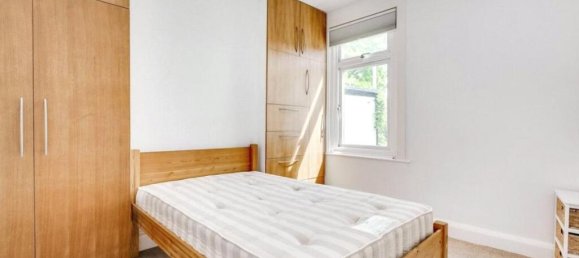 2 bedrooms Apartment in London, United Kingdom No. 12719 4