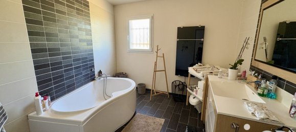 Casa de 4 dormitorios en Hautes-Alpes, France No. 287662 6