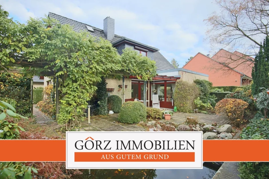 5 bedrooms Townhouse in Segeberg, Germany No. 80596