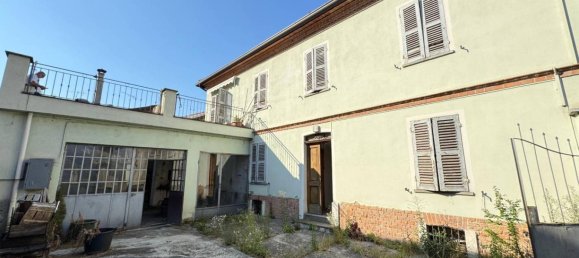 4 bedrooms House in Nizza Monferrato, Italy No. 356017 4