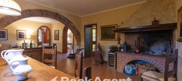 6 bedrooms Villa in Massa e Cozzile, Italy No. 313185 7