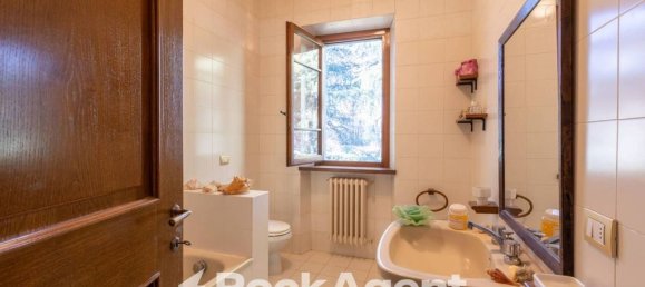 6 bedrooms Villa in Massa e Cozzile, Italy No. 313185 28