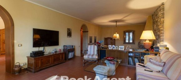 6 bedrooms Villa in Massa e Cozzile, Italy No. 313185 11