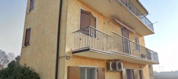 4 rooms Apartment in Verona, Italy No. 309165 2