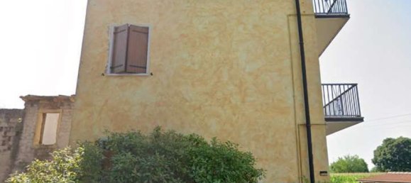 4 rooms Apartment in Verona, Italy No. 309165 4