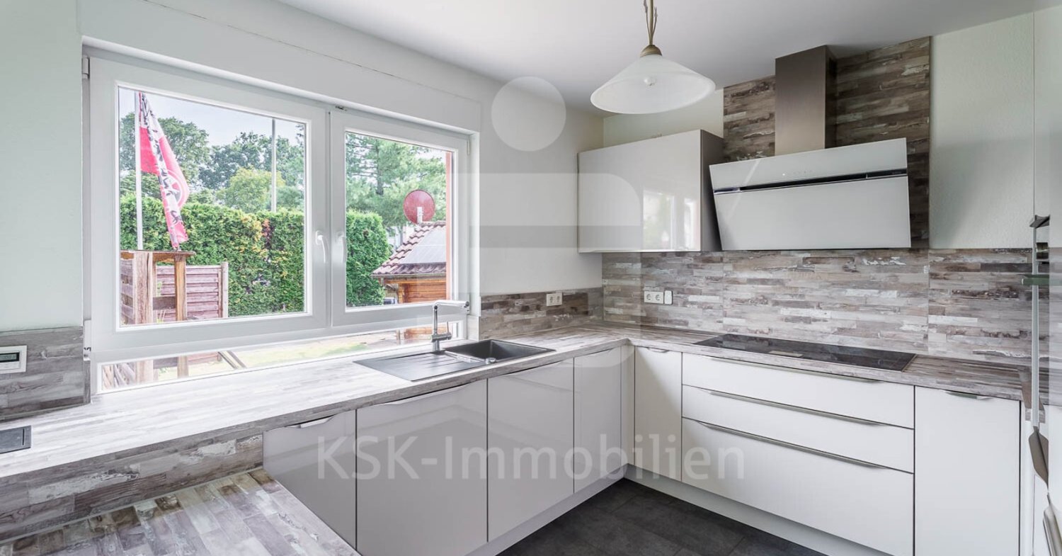 Adosado de 4 dormitorios en Rosrath, Germany No. 327259