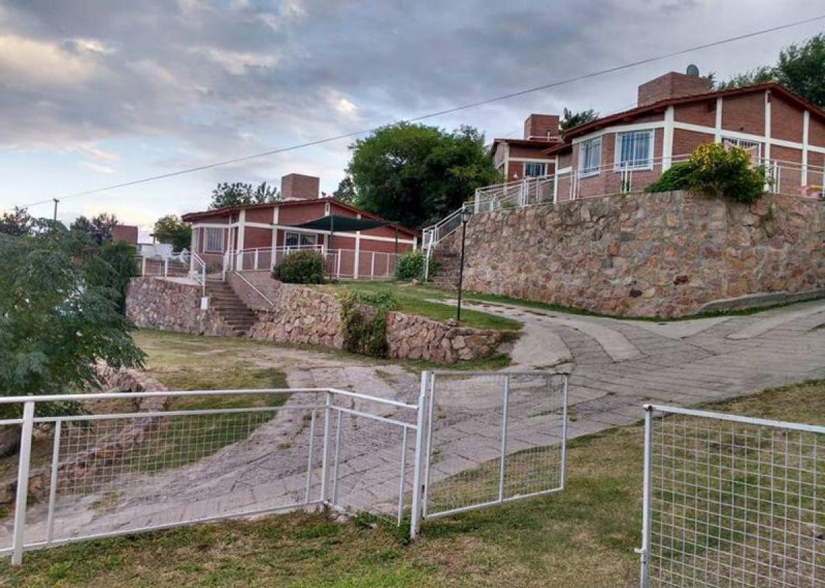 2 bedrooms House in Cordoba, Argentina No. 18730