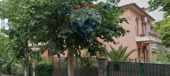 Apartamento T5 em Magione, Italy N.º 328719 7