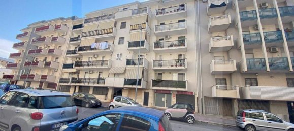 Квартира с 4 комнатами в Мольфетта, Италия № 23498 3