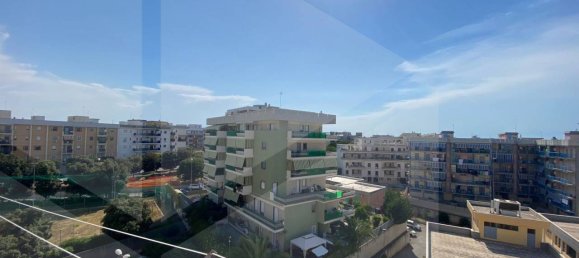 Квартира с 4 комнатами в Мольфетта, Италия № 23498 33