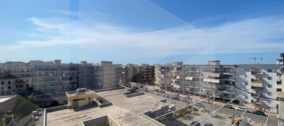 Квартира с 4 комнатами в Мольфетта, Италия № 23498 28