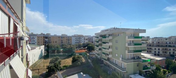 Квартира с 4 комнатами в Мольфетта, Италия № 23498 23