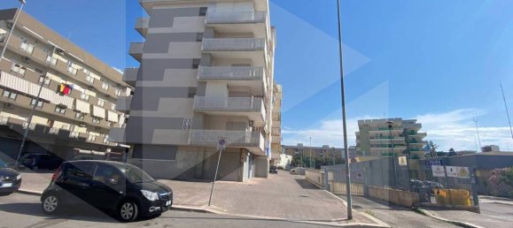 Квартира с 4 комнатами в Мольфетта, Италия № 23498 41