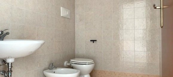 40m² Office in Aprilia, Italy No. 332375 13