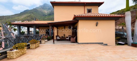4 bedrooms Villa in Adeje, Spain No. 126149 20