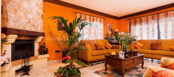 4 bedrooms Villa in Adeje, Spain No. 126149 5