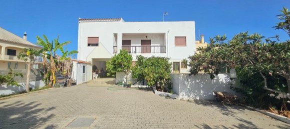 5 bedrooms House in Quarteira, Portugal No. 106562 3