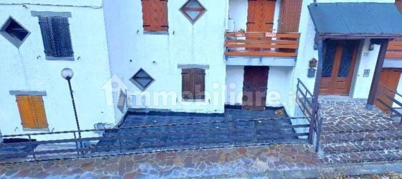 4 Schlafzimmer Wohnung in Fiumalbo, Italy, Nr. 340255 9