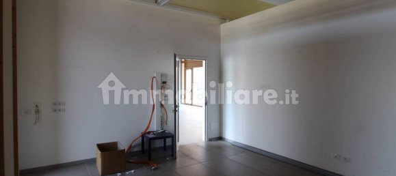 4-salle Propriété commerciale à Piacenza, Italy No. 207513 10