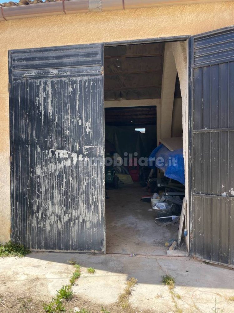 3 bedrooms Villa in Petrosino, Italy No. 252284