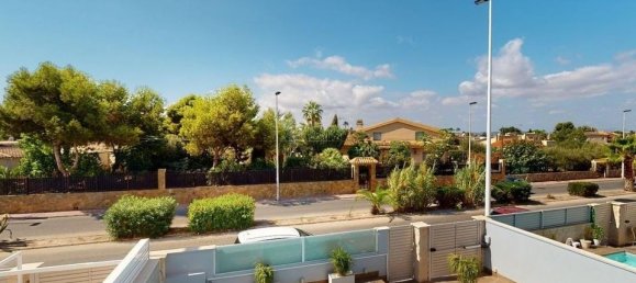 4 chambres Villa à Torrevieja, Spain No. 183547 3