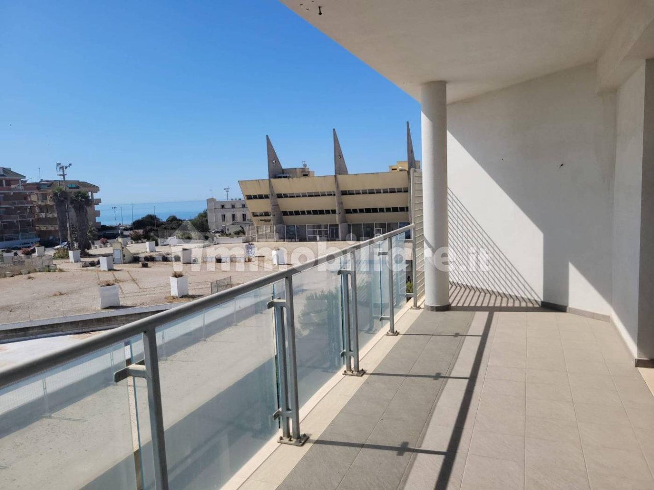 2 bedrooms Apartment in Rome, Italy No. 318382