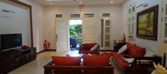 4 bedrooms Villa in Tay Ho, Vietnam No. 6323 2