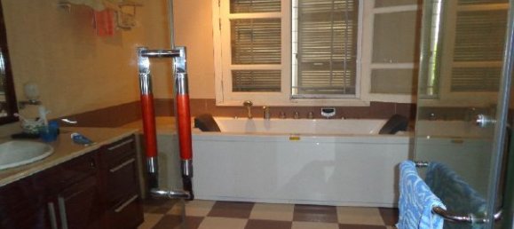 4 bedrooms Villa in Tay Ho, Vietnam No. 6323 8