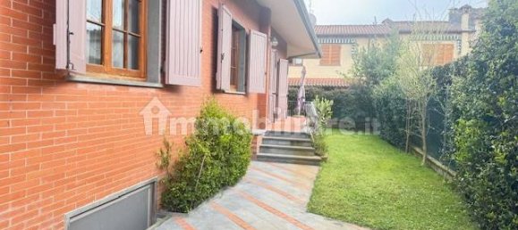 5 bedrooms Villa in Forte dei Marmi, Italy No. 130125 4