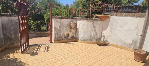 Villa de 3 divisões em Ardea, Italy N.º 46785 3